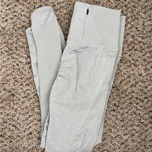 Gym shark leggings size small